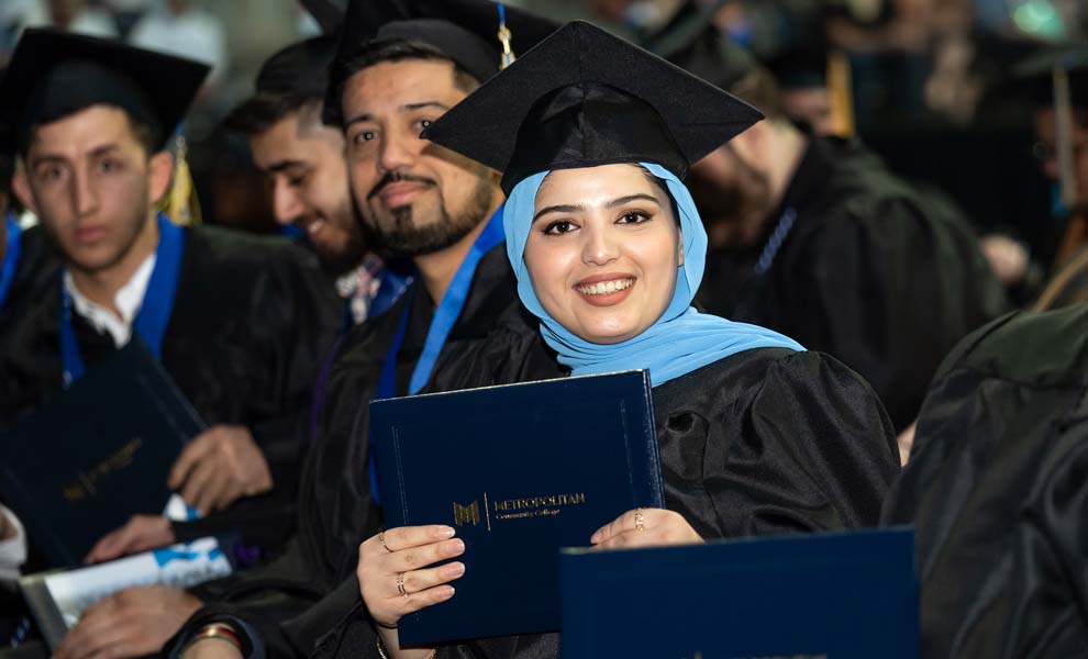 Graduating-students-at-graduation